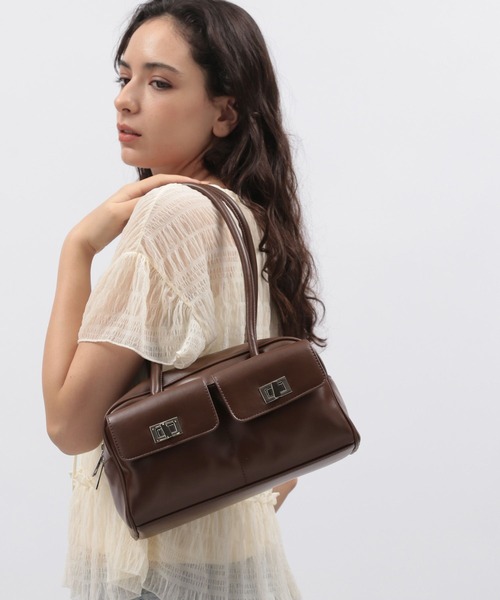 LAKOLE（ラコレ）の「フロントポケット横長バッグ / 132244（ハンドバッグ・レディース・オフホワイト/ブラック/ブラウン・FREE）」の20枚目の写真