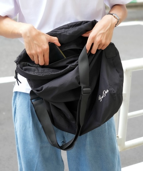 BEN DAVIS（ベンデイビス）の「【BEN DAVIS/ベンデイビス】ナイロンドローストショルダーバッグ BDW-8357（ショルダーバッグ・メンズ・ブラック/カーキ/オフホワイト/ベージュ・FREE）」の12枚目の写真