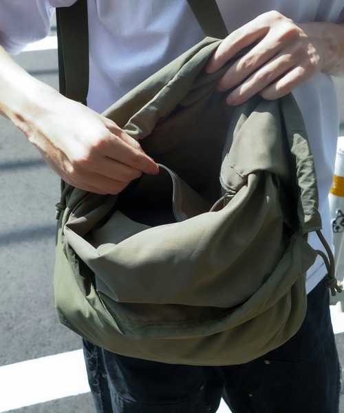 BEN DAVIS（ベンデイビス）の「【BEN DAVIS/ベンデイビス】ナイロンドローストショルダーバッグ BDW-8357（ショルダーバッグ・メンズ・ブラック/カーキ/オフホワイト/ベージュ・FREE）」の17枚目の写真