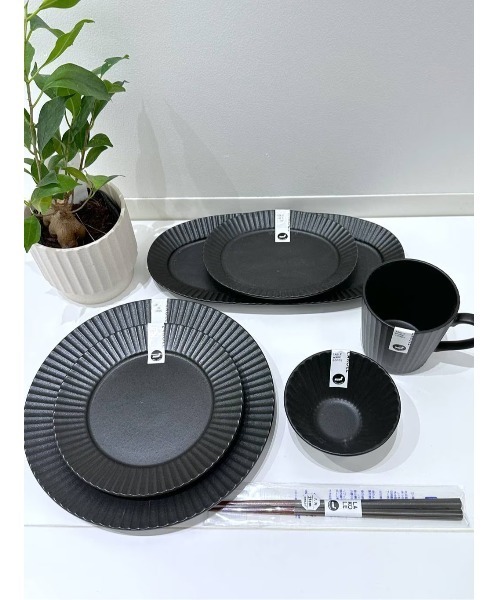 華蝶扇オーバルプレート(L) / 131512（食器）｜LAKOLE（ラコレ）の