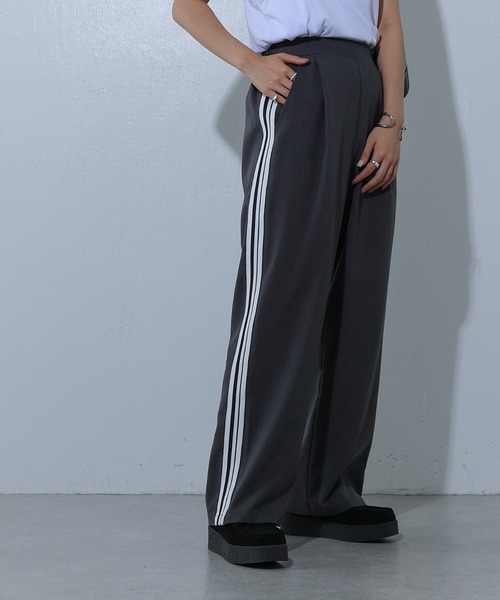 COLONY 2139（コロニートゥーワンスリーナイン）の「ドライストレッチイージーラインパンツ（その他パンツ・レディース・グレー/ブラック・FREE）」の6枚目の写真