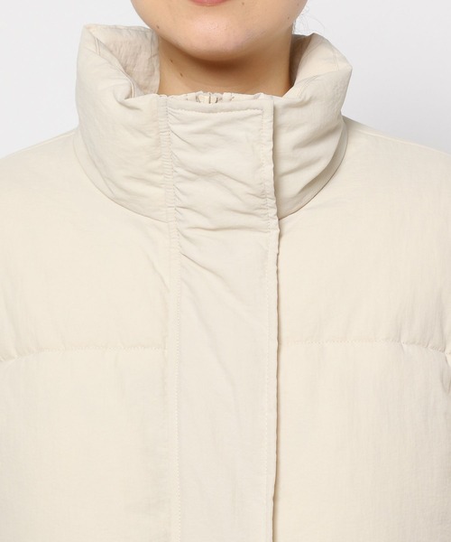 mysty woman(ミスティウーマン)の「中綿ショートブルゾン 126028(ブルゾン・レディース・ライトカーキ/アイボリー/ブラック・FREE)」の17枚目の写真