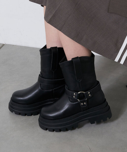 CIAOPANIC(チャオパニック)の「【WEB限定】超厚底エンジニアブーツ(ブーツ・レディース・ブラック・SMALL/MEDIUM/LARGE/X-LARGE)」の1枚目の写真