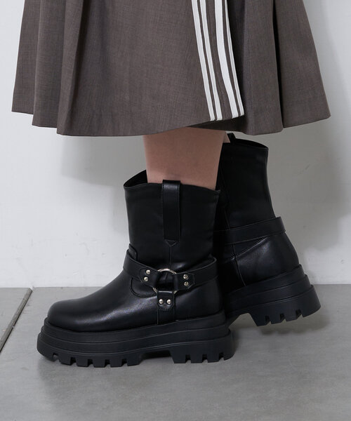 CIAOPANIC(チャオパニック)の「【WEB限定】超厚底エンジニアブーツ(ブーツ・レディース・ブラック・SMALL/MEDIUM/LARGE/X-LARGE)」の3枚目の写真