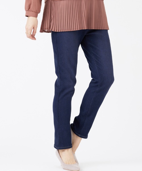 BELLUNA PLUS（ベルーナ）の「裏ベロアストレッチデニムパンツ６８丈（デニムパンツ・レディース・ブラック/インディゴブルー/ブルー/ブラック系2・SMALL/MEDIUM/LARGE/X-LARGE）」の7枚目の写真