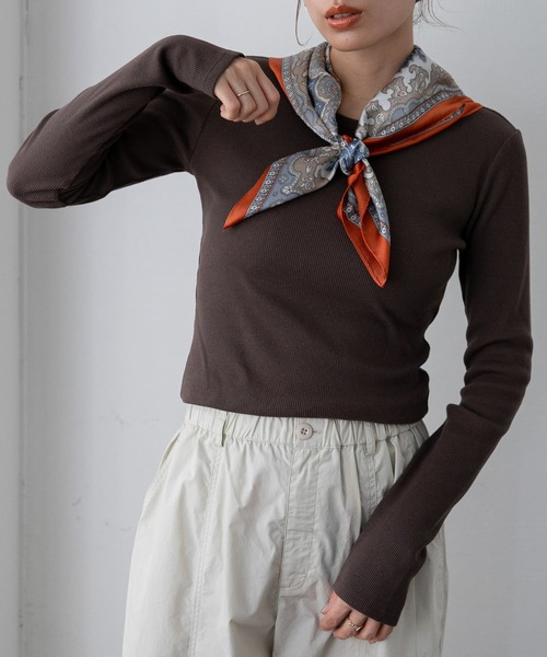 URBAN RESEARCH Sonny Label（アーバンリサーチサニーレーベル）の「『UR TECH』蓄熱ベーシックロングTシャツ（Tシャツ/カットソー・レディース・チャコールグレー/ブラウン/オフホワイト・FREE）」の15枚目の写真