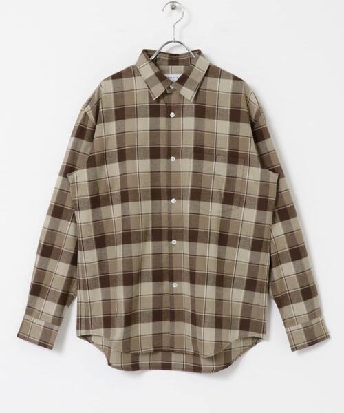 URBAN RESEARCH（アーバンリサーチ）の「『UR TECH』『蓄熱』起毛レギュラーシャツ（シャツ/ブラウス・メンズ・ベージュ/ネイビー/オフホワイト/ブルー系その他・SMALL/MEDIUM/LARGE）」の13枚目の写真