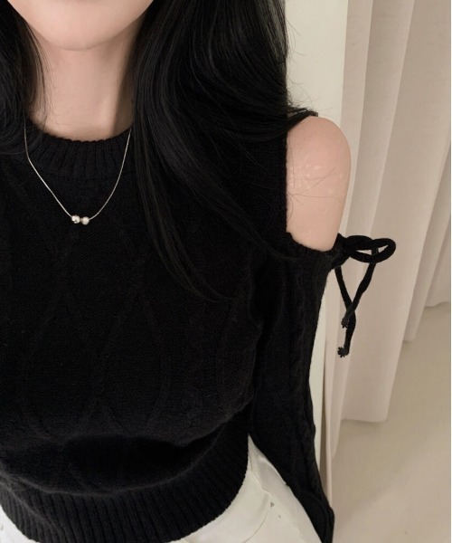 gossip！ロサンゼルス（ゴシップロサンゼルス）の「Y2K 肩見せ  リボンカットジャガードニット（ニット/セーター・レディース・ブラック/ワイン/オフホワイト・FREE）」の12枚目の写真