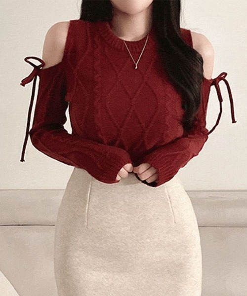 gossip！ロサンゼルス（ゴシップロサンゼルス）の「Y2K 肩見せ  リボンカットジャガードニット（ニット/セーター・レディース・ブラック/ワイン/オフホワイト・FREE）」の22枚目の写真