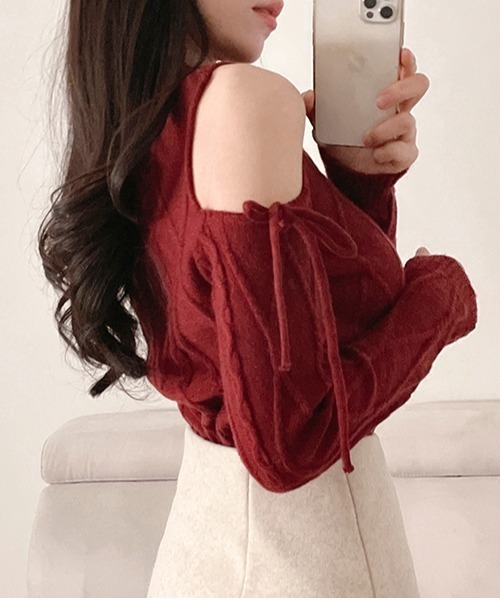 gossip！ロサンゼルス（ゴシップロサンゼルス）の「Y2K 肩見せ  リボンカットジャガードニット（ニット/セーター・レディース・ブラック/ワイン/オフホワイト・FREE）」の15枚目の写真