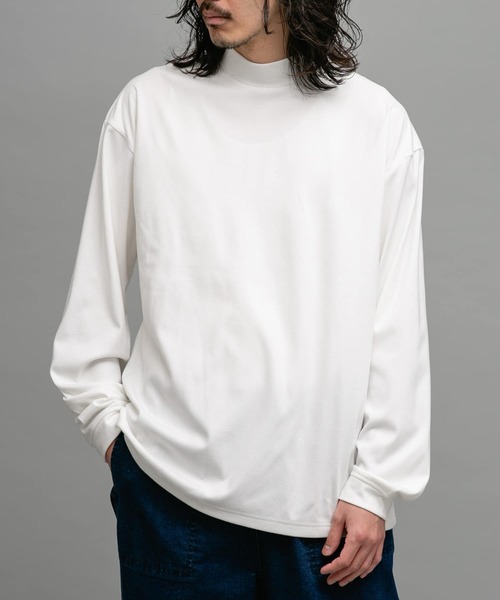URBAN RESEARCH Sonny Label(アーバンリサーチサニーレーベル)の「スーパーストレッチモックネックTシャツ(Tシャツ/カットソー・メンズ・ブラック/チャコールグレー/オフホワイト・MEDIUM/LARGE/X-LARGE)」の1枚目の写真
