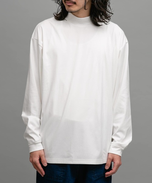URBAN RESEARCH Sonny Label(アーバンリサーチサニーレーベル)の「スーパーストレッチモックネックTシャツ(Tシャツ/カットソー・メンズ・ブラック/チャコールグレー/オフホワイト・MEDIUM/LARGE/X-LARGE)」の16枚目の写真