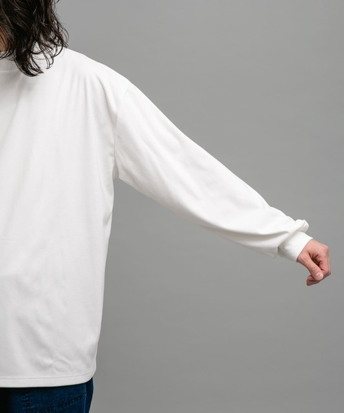 URBAN RESEARCH Sonny Label(アーバンリサーチサニーレーベル)の「スーパーストレッチモックネックTシャツ(Tシャツ/カットソー・メンズ・ブラック/チャコールグレー/オフホワイト・MEDIUM/LARGE/X-LARGE)」の19枚目の写真