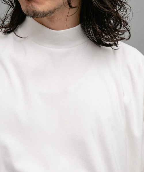 URBAN RESEARCH Sonny Label(アーバンリサーチサニーレーベル)の「スーパーストレッチモックネックTシャツ(Tシャツ/カットソー・メンズ・ブラック/チャコールグレー/オフホワイト・MEDIUM/LARGE/X-LARGE)」の8枚目の写真