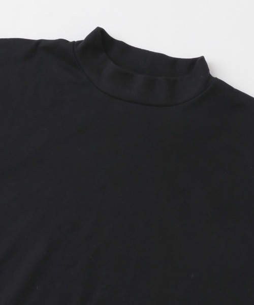 URBAN RESEARCH Sonny Label(アーバンリサーチサニーレーベル)の「スーパーストレッチモックネックTシャツ(Tシャツ/カットソー・メンズ・ブラック/チャコールグレー/オフホワイト・MEDIUM/LARGE/X-LARGE)」の5枚目の写真