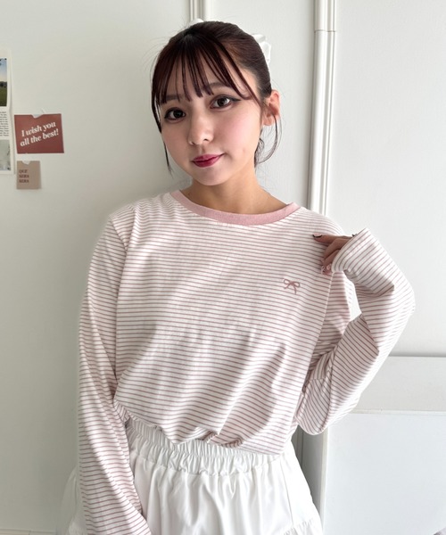 Loueme(ルエム)の「リボン刺繍ワンポイントボーダーロンT(Tシャツ/カットソー・レディース・ホワイト/ピンク/アイボリー/ブラック・FREE)」の7枚目の写真