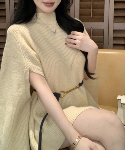 Jasmine Grandiflorum（ジャスミングランディフローラム）の「【Jasmine】タートルネックニットケープ変形プルオーバー（ポンチョ・レディース・ブラック/グレイッシュベージュ/ホワイト・FREE）」の8枚目の写真