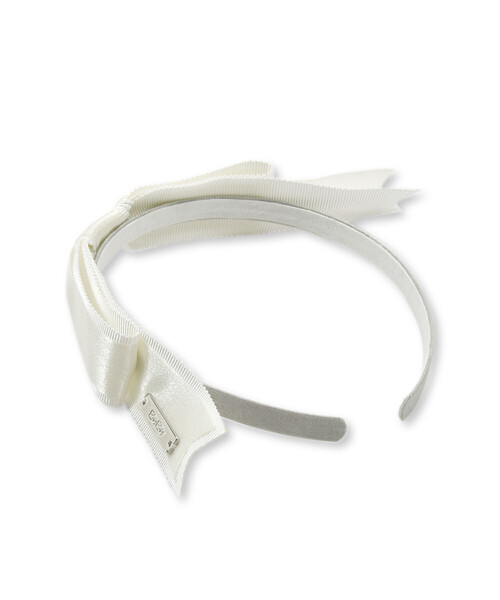 BeBe（ベベ）の「【日本製】サテンオーガンジーリボンカチューシャ（カチューシャ・キッズ・ネイビー/ホワイト・FREE）」の10枚目の写真