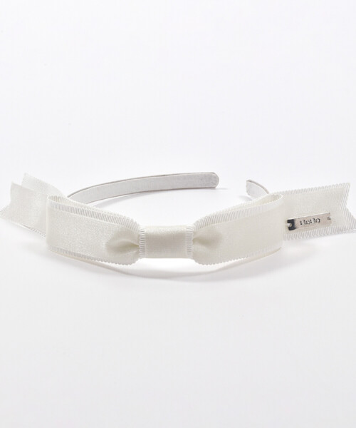 BeBe（ベベ）の「【日本製】サテンオーガンジーリボンカチューシャ（カチューシャ・キッズ・ネイビー/ホワイト・FREE）」の11枚目の写真