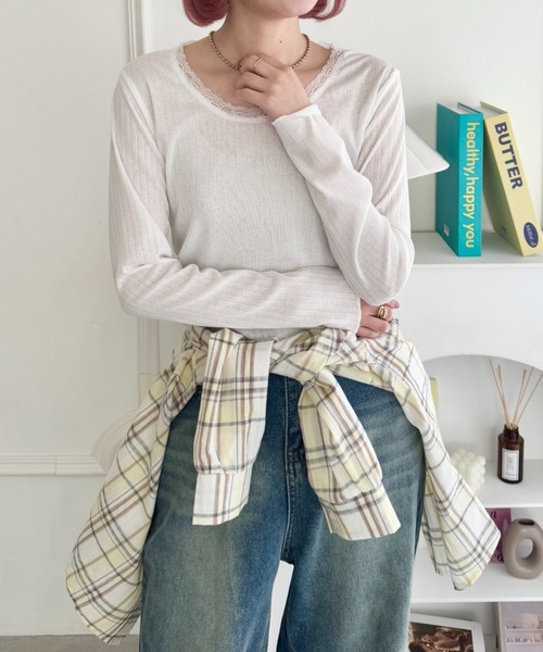 SOLLON.(ソルロン)の「レース付き長袖インナートップス(Tシャツ/カットソー・レディース・ホワイト/ブラック/アイボリー・FREE)」の6枚目の写真