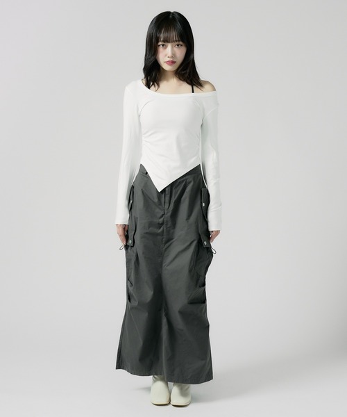 Chick（チック）の「Round Neck Side Gathered Cut and Sewn / ラウンドネック サイドギャザーカットソー（Tシャツ/カットソー・レディース・ホワイト/ブラック/ベージュ・FREE）」の5枚目の写真