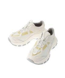 アジャストシューレーススニーカー