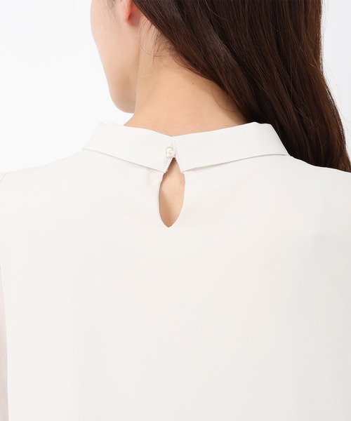 MISCH MASCH（ミッシュマッシュ）の「2025春夏新作 パールバー付きタイブラウス（シャツ/ブラウス・レディース・ブルー/ホワイト/ベージュ/ネイビー・ﾌﾘ-）」の9枚目の写真