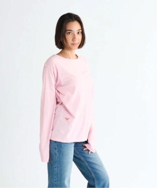 ROXY(ロキシー)の「BEACH FLEX /ロキシーワンポイントロゴ長袖Tシャツ(Tシャツ/カットソー・レディース・ブルー/ブラック/ピンク/ホワイト/イエロー・SMALL/MEDIUM/LARGE)」の5枚目の写真