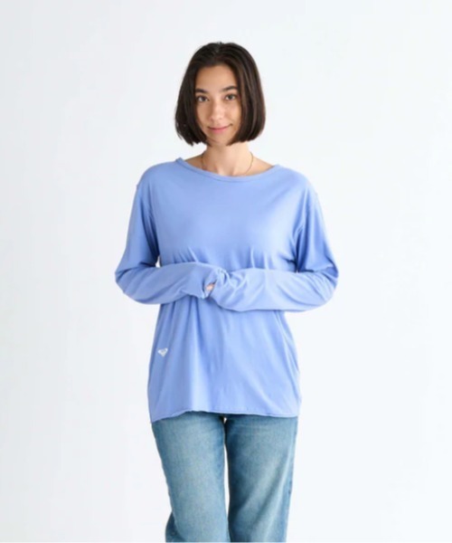 ROXY(ロキシー)の「BEACH FLEX /ロキシーワンポイントロゴ長袖Tシャツ(Tシャツ/カットソー・レディース・ブルー/ブラック/ピンク/ホワイト/イエロー・SMALL/MEDIUM/LARGE)」の4枚目の写真