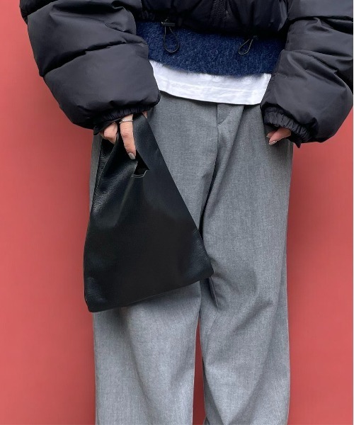 utta(ウッタ)の「【utta/ウッタ】ゴートレザーミニマルシェ / 山羊革 / 撥水レザー(ハンドバッグ・レディース・ブラック・FREE)」の3枚目の写真