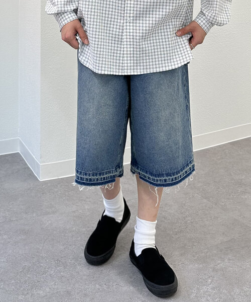 DISCOAT（ディスコート）の「【ユニセックス】デニムハーフパンツ（その他パンツ・レディース・ブラック/サックスブルー・LARGE/MEDIUM）」の20枚目の写真