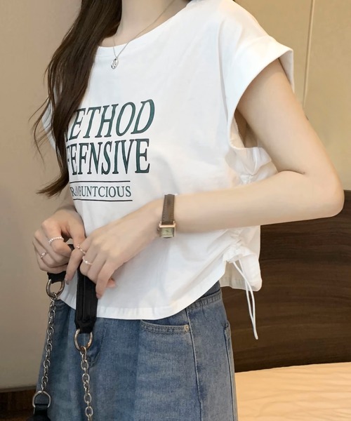 ALTROSE(アルトローズ)の「クロップド ドロスト Tシャツ ミニ丈 ちびT(Tシャツ/カットソー・レディース・グレー/ホワイト・FREE)」の4枚目の写真