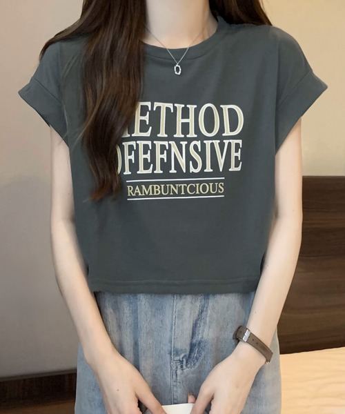 ALTROSE(アルトローズ)の「クロップド ドロスト Tシャツ ミニ丈 ちびT(Tシャツ/カットソー・レディース・グレー/ホワイト・FREE)」の8枚目の写真