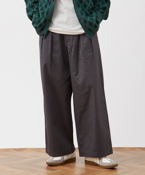 B.C STOCK(ベーセーストック)の「ツータック ワイドストレートチノパンツ / ショート丈・ロング丈対応 【ZOZOTOWN限定アイテム】(チノパンツ・メンズ・ブラック/オフホワイト/ライトカーキ/ベージュ/ダークグレー・XS-Short/XS-Regular/XS-Long/S-Short/S-Regular/S-Long/M-Short/M-Regular/M-Long/L-Short/L-Regular/L-Long/XL-Short/XL-Regular/XL-Long)」の4枚目の写真