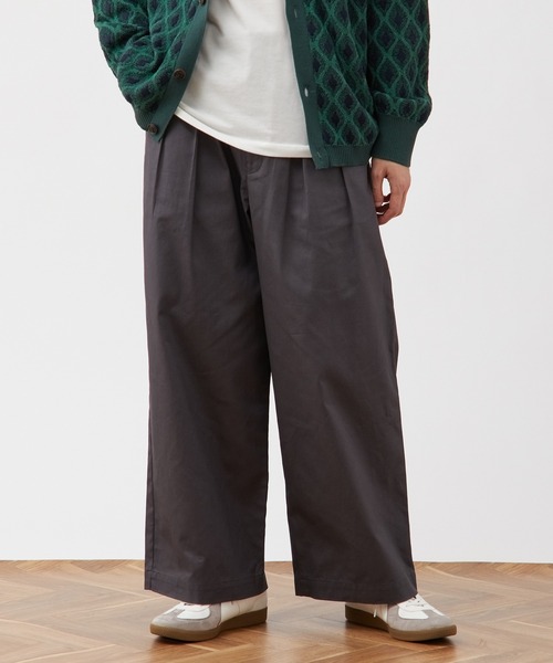 B.C STOCK(ベーセーストック)の「ツータック ワイドストレートチノパンツ / ショート丈・ロング丈対応 【ZOZOTOWN限定アイテム】(チノパンツ・メンズ・ブラック/オフホワイト/ライトカーキ/ベージュ/ダークグレー・XS-Short/XS-Regular/XS-Long/S-Short/S-Regular/S-Long/M-Short/M-Regular/M-Long/L-Short/L-Regular/L-Long/XL-Short/XL-Regular/XL-Long)」の15枚目の写真