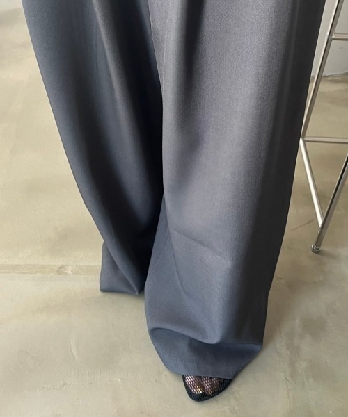 bita.(ビタ)の「サイドタックスラックスパンツ(スラックス・レディース・ブラック/グレー・SMALL/MEDIUM/LARGE)」の15枚目の写真