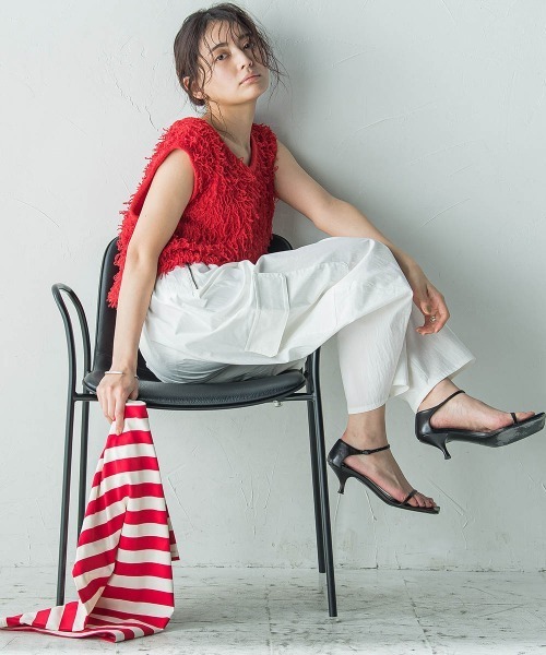 MAYSON GREY（メイソングレイ）の「ループフリンジニットベスト≪手洗い可能≫（ベスト・レディース・レッド/ベージュ・M）」の9枚目の写真