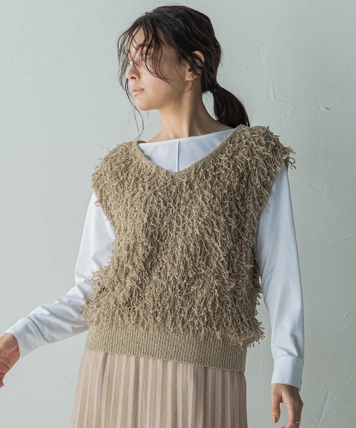 MAYSON GREY（メイソングレイ）の「ループフリンジニットベスト≪手洗い可能≫（ベスト・レディース・レッド/ベージュ・M）」の11枚目の写真