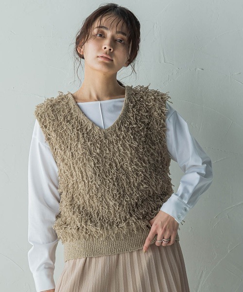 MAYSON GREY（メイソングレイ）の「ループフリンジニットベスト≪手洗い可能≫（ベスト・レディース・レッド/ベージュ・M）」の10枚目の写真