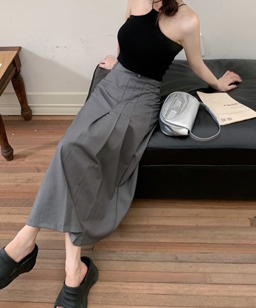 Vipoa(ヴィポア)の「asymmentry tuck skirt(スカート・レディース・ベージュ/グレー/ブラック・LARGE/MEDIUM)」の9枚目の写真