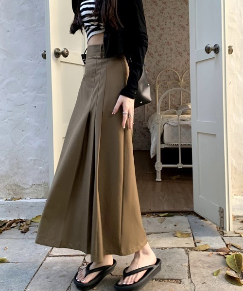 Vipoa(ヴィポア)の「asymmentry tuck skirt(スカート・レディース・ベージュ/グレー/ブラック・LARGE/MEDIUM)」の18枚目の写真