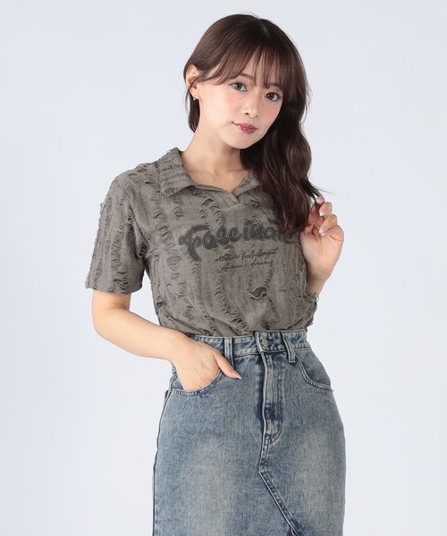 CECIL McBEE(セシルマクビー)の「フロントプリントスキッパー半袖トップス(Tシャツ/カットソー・レディース・チャコールグレー/グレー・MEDIUM/LARGE)」の4枚目の写真