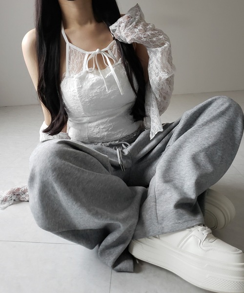 me+em select(ミームセレクト)の「【 2color 】フロントリボンホルターレースキャミソール / front ribbon halter lace camisole(その他トップス・レディース・ブラック/ホワイト・FREE)」の11枚目の写真