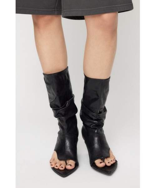 LAGUA GEM(ラグアジェム)の「THONG FAUX LEATHER ブーツ(ブーツ・レディース・ブラック/ブラウン・SMALL/MEDIUM/LARGE)」の9枚目の写真