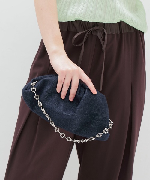 INNUE(イヌエ)の「INNUE / lasp pochette(クラスプポシェット)(ハンドバッグ・レディース・ブルー・FREE)」の1枚目の写真