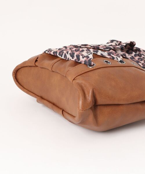 TINA：JOJUN（ティーナジョジュン）の「レースアップ フェイクレザーバッグ TINA：JOJUN（ハンドバッグ・レディース・キャメル/ブラウン・F）」の19枚目の写真