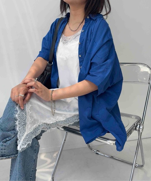 AS KNOW AS plus(アズノゥアズプラス)の「●インドコットン ドットジャガード切替えゆるビッグシャツ(シャツ/ブラウス・レディース・オフホワイト/ブルー/ブラック/ブラック系/ブルー系/ホワイト系・FREE)」の9枚目の写真