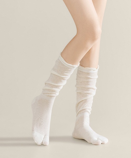 c.u.l（シーユーエル）の「ルーズ仕様 シアー 足袋ソックス ミドル丈靴下 cula1168（ソックス/靴下・レディース・アイボリー/ブラック/ホワイト/グレー/ベージュ・FREE）」の3枚目の写真