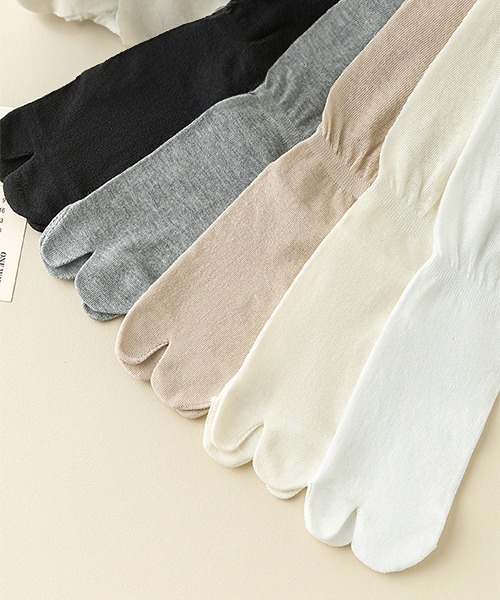 c.u.l（シーユーエル）の「ルーズ仕様 シアー 足袋ソックス ミドル丈靴下 cula1168（ソックス/靴下・レディース・アイボリー/ブラック/ホワイト/グレー/ベージュ・FREE）」の11枚目の写真