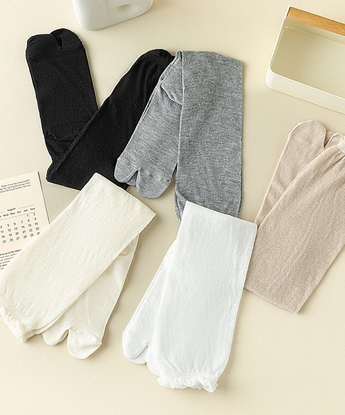 c.u.l（シーユーエル）の「ルーズ仕様 シアー 足袋ソックス ミドル丈靴下 cula1168（ソックス/靴下・レディース・アイボリー/ブラック/ホワイト/グレー/ベージュ・FREE）」の12枚目の写真